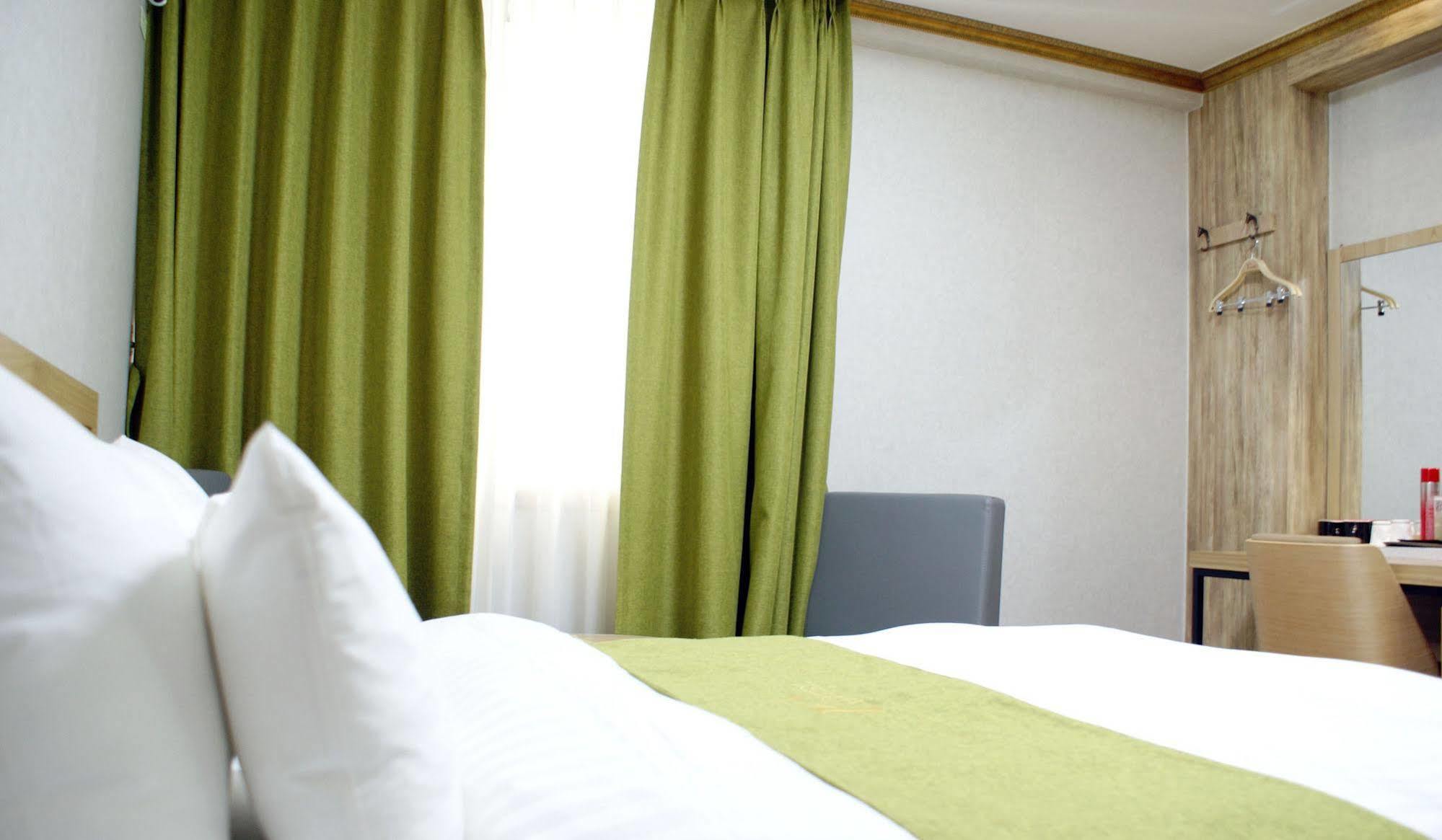 Y Ocean Hotel Yeosu Exterior photo